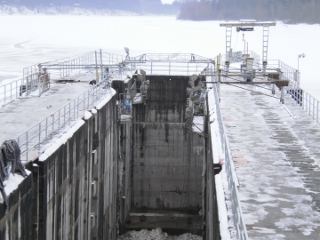 Dokončení Vltavské vodní cesty v úseku VD Hněvkovice – Týn nad Vltavou, vystrojení plavební komory Hněvkovice